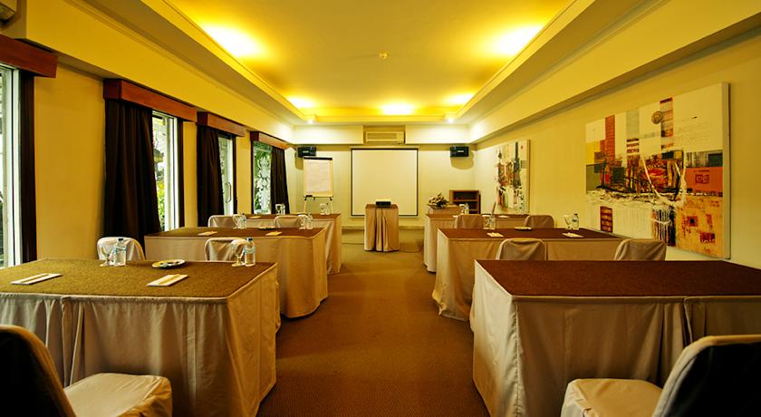 Taman Suci Hotel 22/26