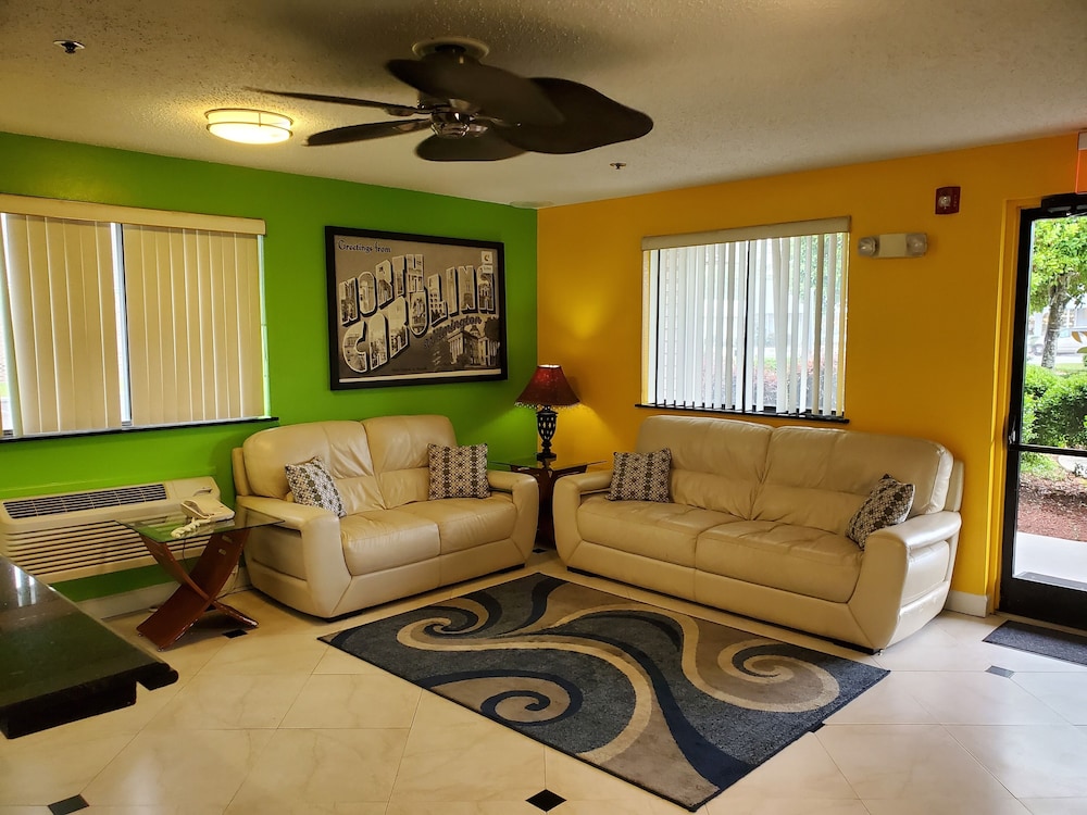 Coastal Inn & Suites Wilmington NC (ex Super 8 Wilmington) 22/27