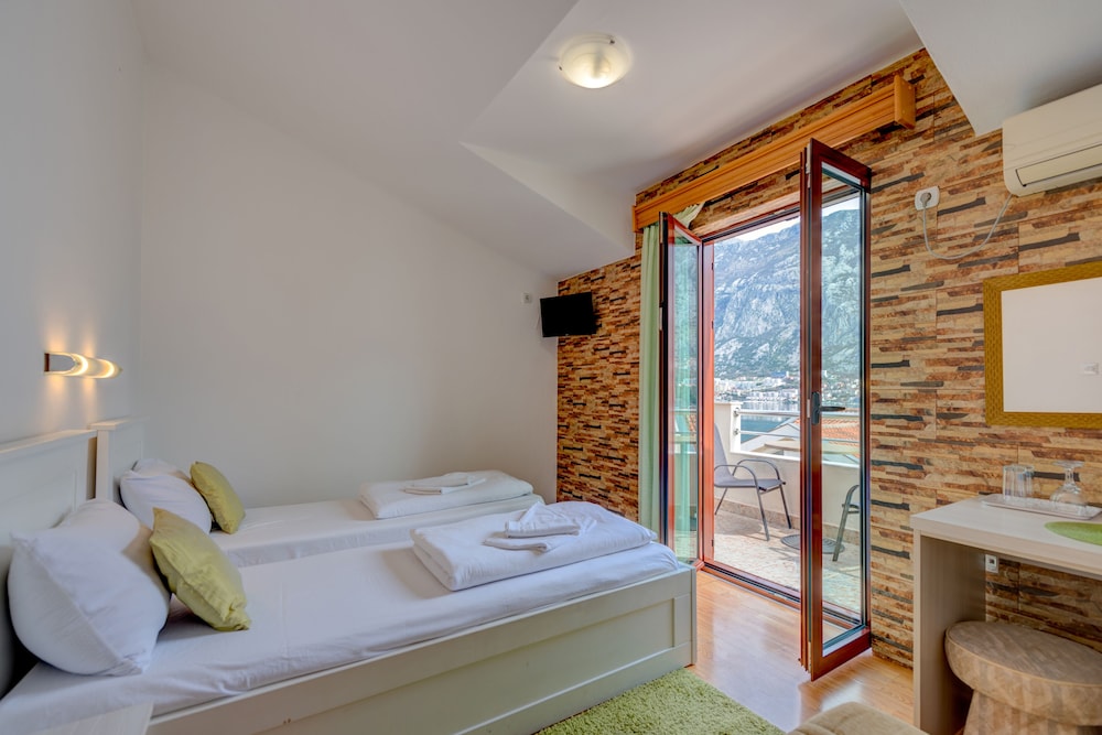 Hotel Galia 13/50