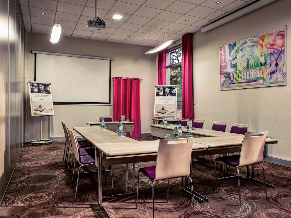 MERCURE LYON CHARBONNIERES 35/50