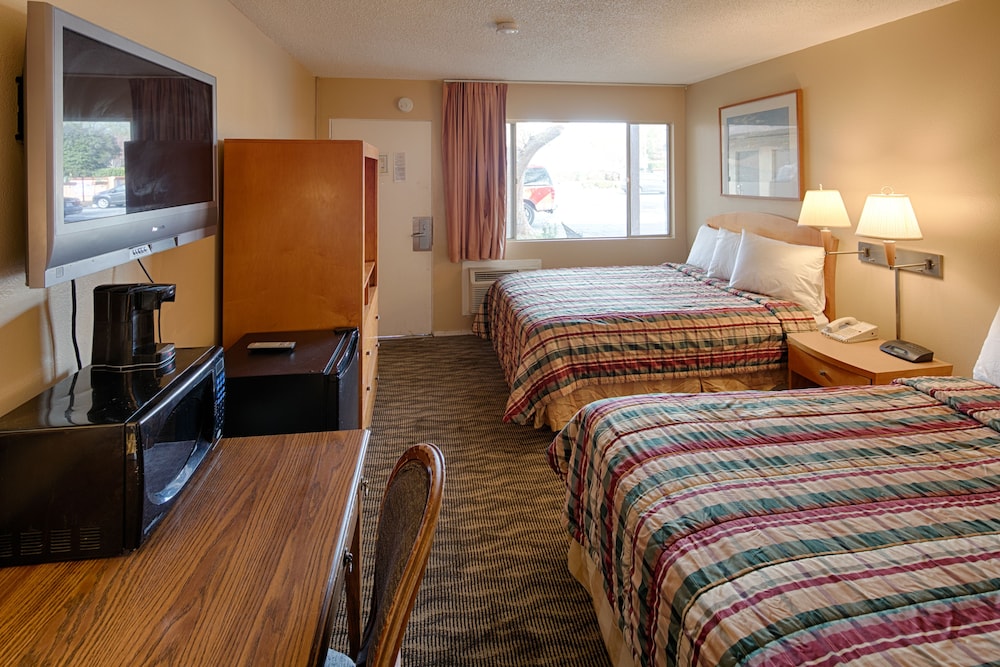 Days Inn by Wyndham Chico 12/40