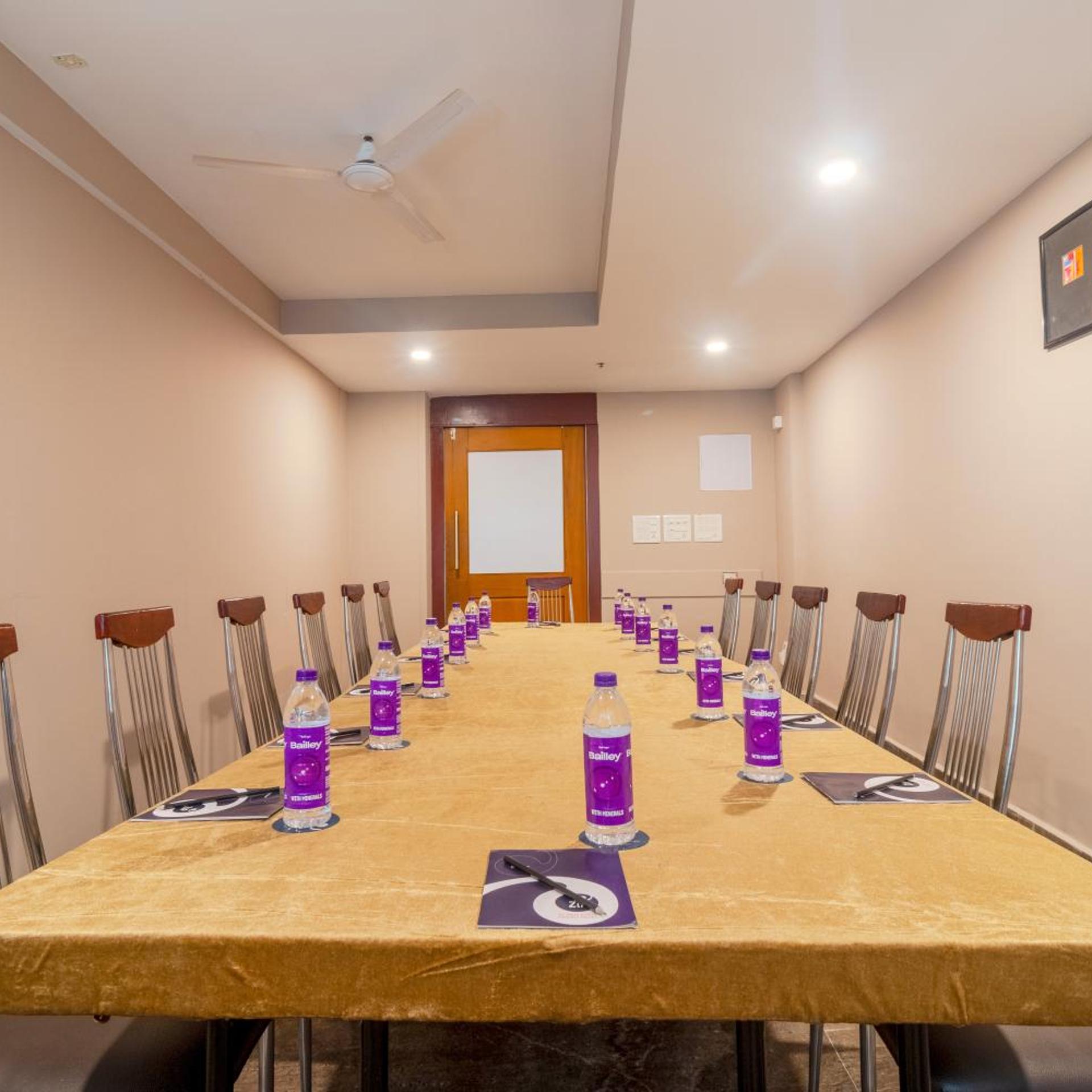 Zip By Spree Hotels Mangala Towers 42/48