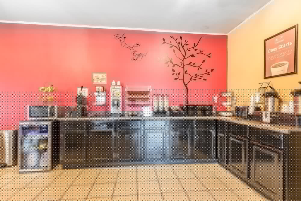 Econo Lodge Martin 26/29