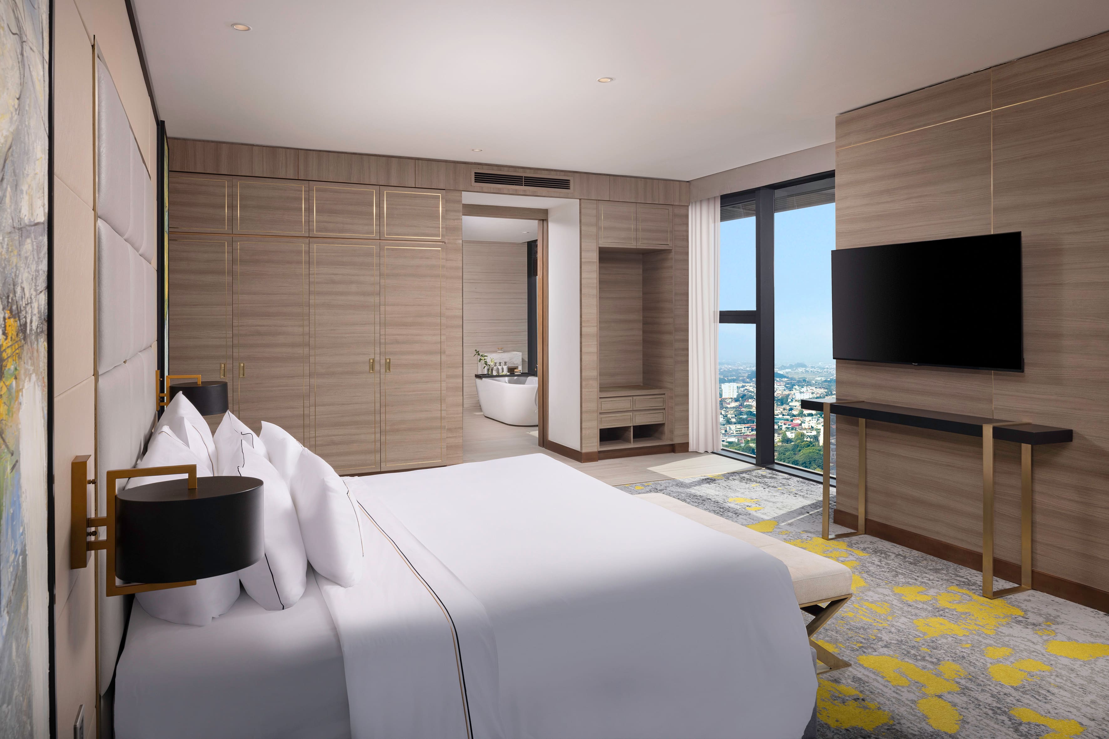 The Level, Suite