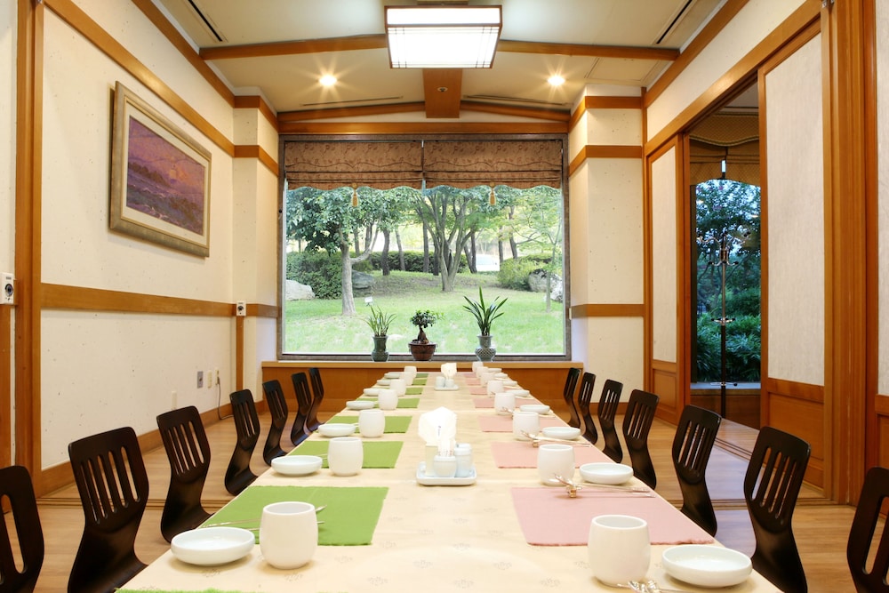 The K Hotel Gyeongju 40/50