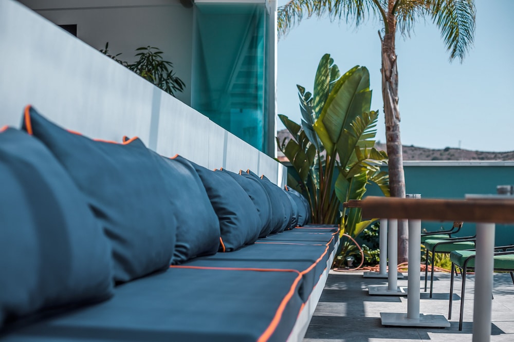 Mazoren Art Hotel 37/60