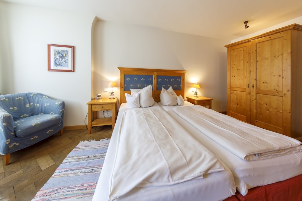 Hotel and Gasthof Fraundorfer 13/50