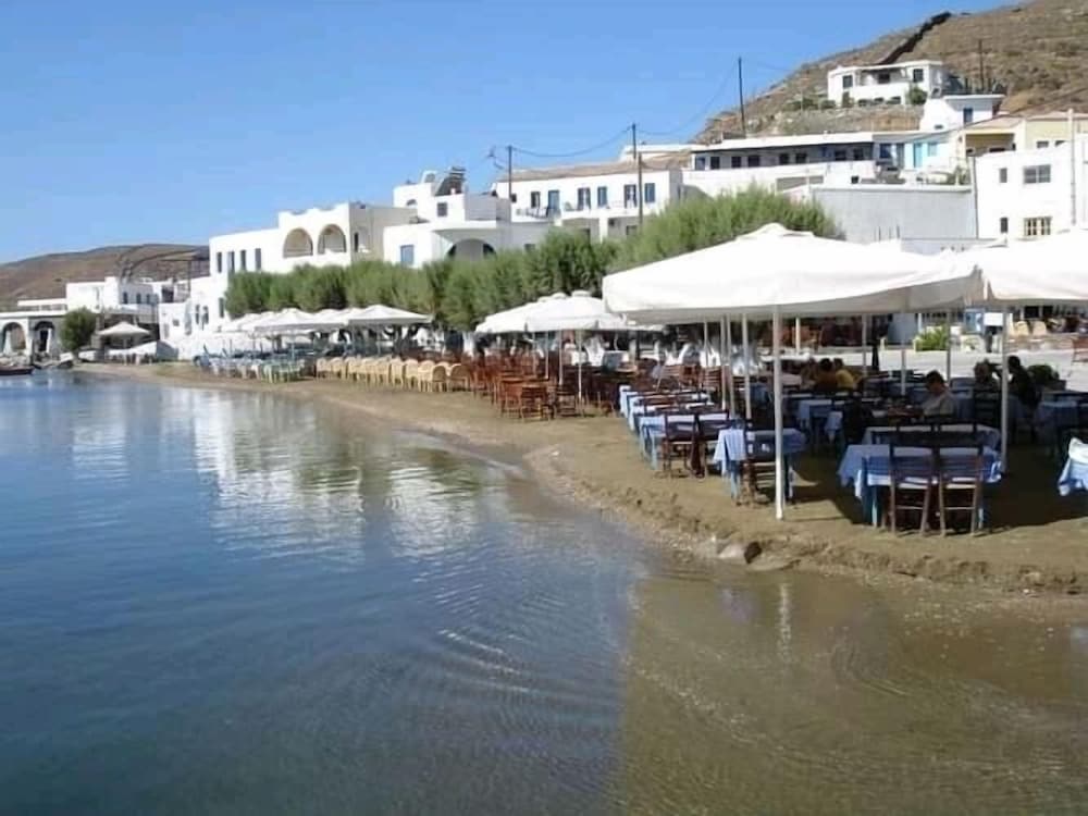 Poseidon Apartments & Villas by the Sea 48/54