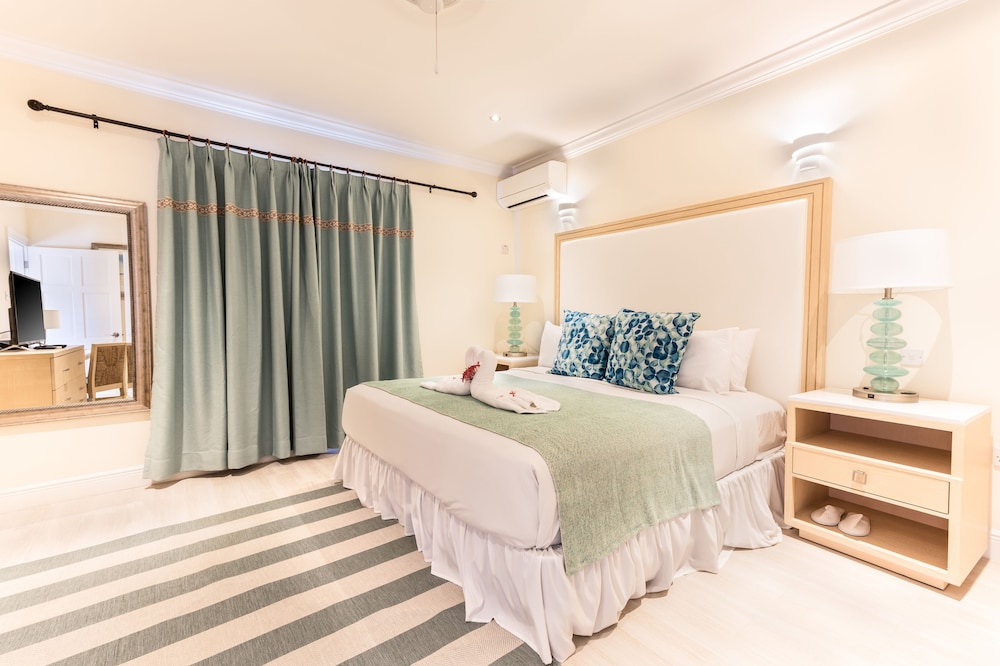 Bay Gardens Beach Resort and Spa 36/75