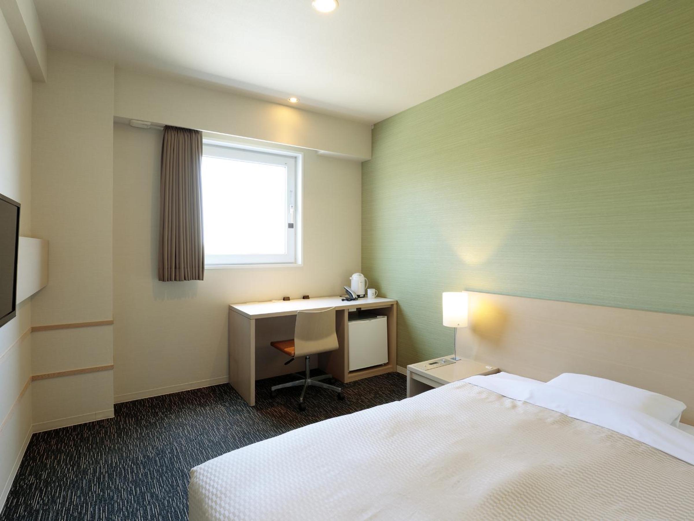 Moderate, Double Bed