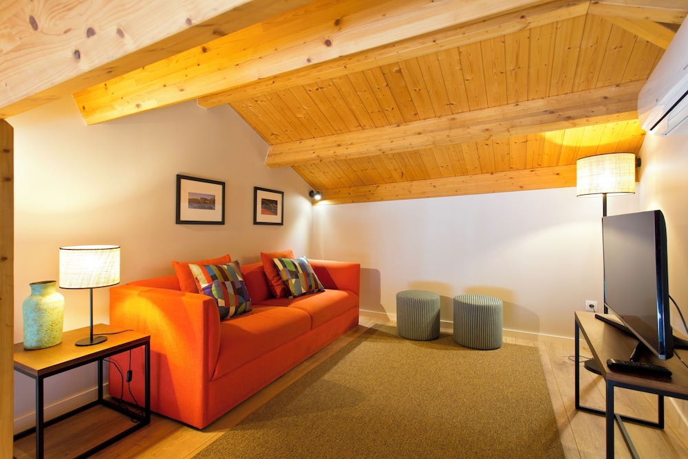 RVA Sao Joao Novo Apartments 27/50