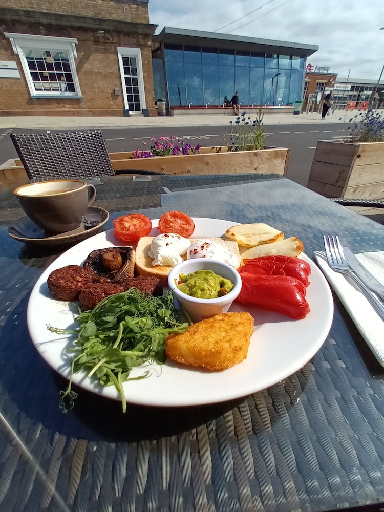The Great Western Hotel 29/43
