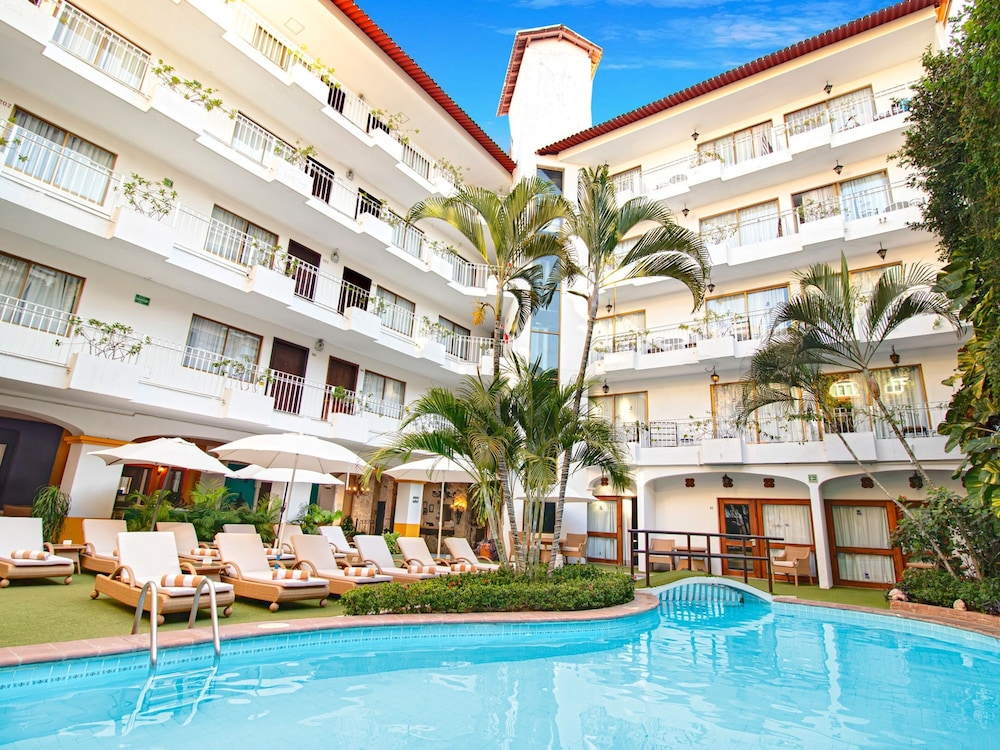 Los Arcos Suites 2/49