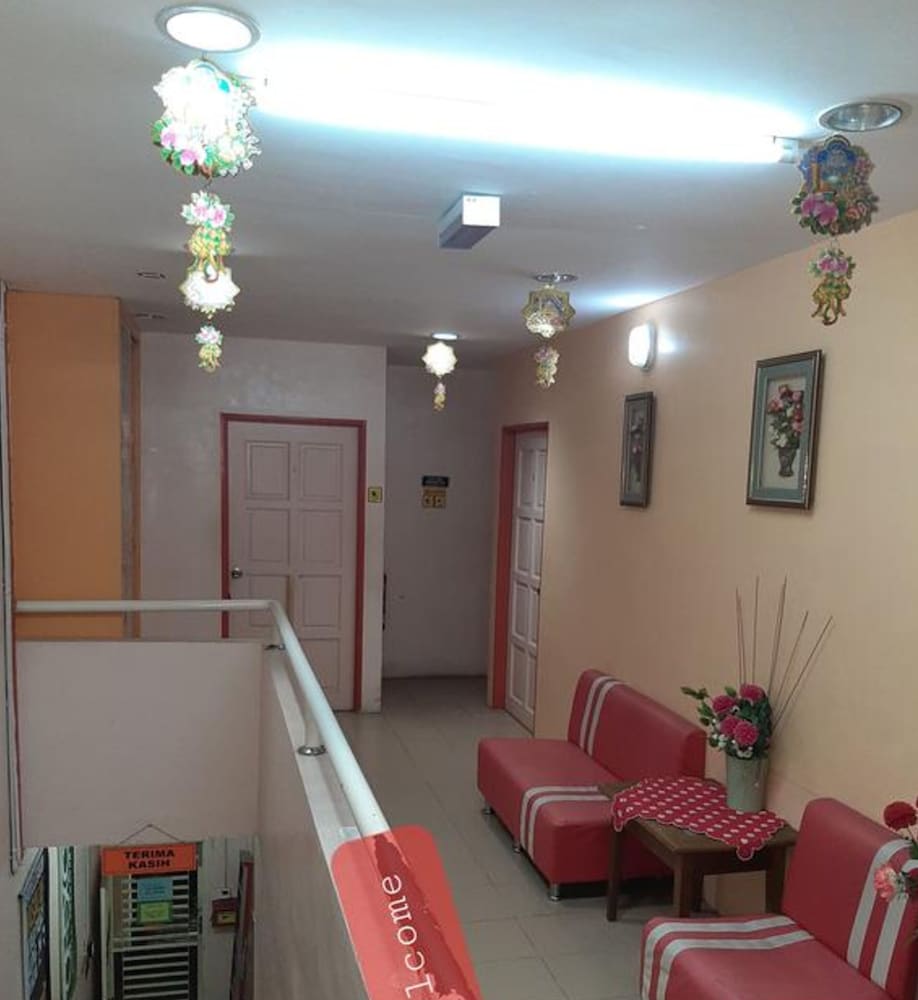Hotel Budget Sri Bahau 16/25