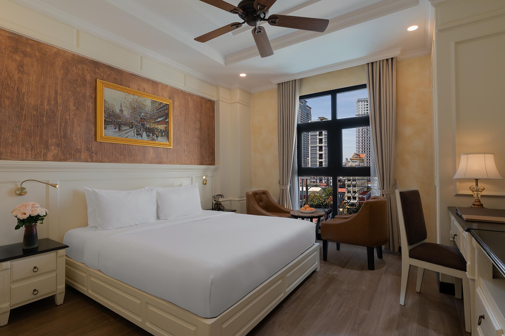 Deluxe, King Bed, Urban View