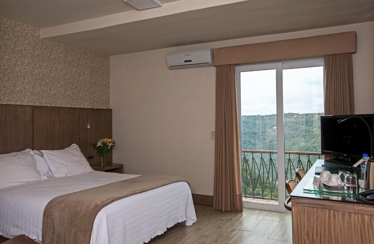 Room, Valley View, Accessible