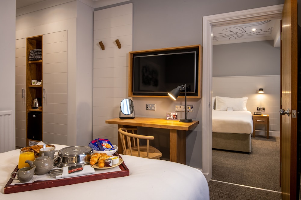 North Lakes Hotel And Spa 33/77