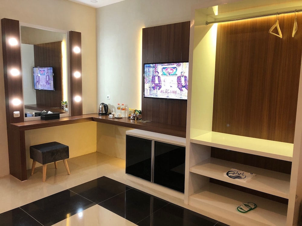 Grand Harvest Resort and Villas 48/75