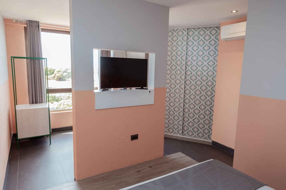 Hotel G 42/50