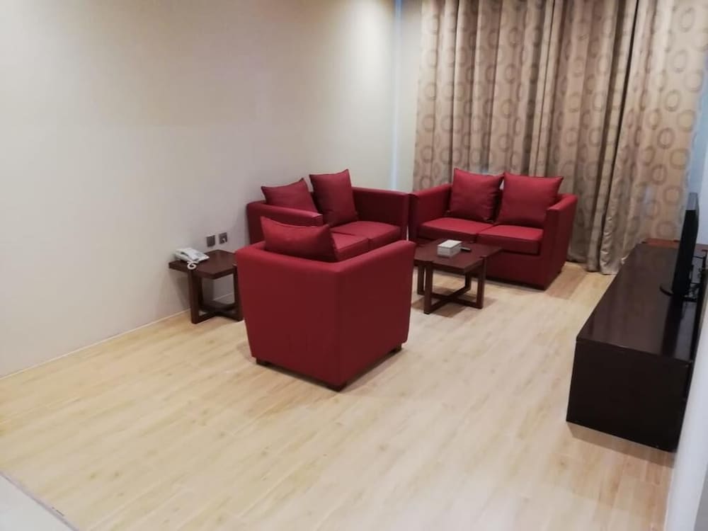 Palm Inn Hotel 30/40