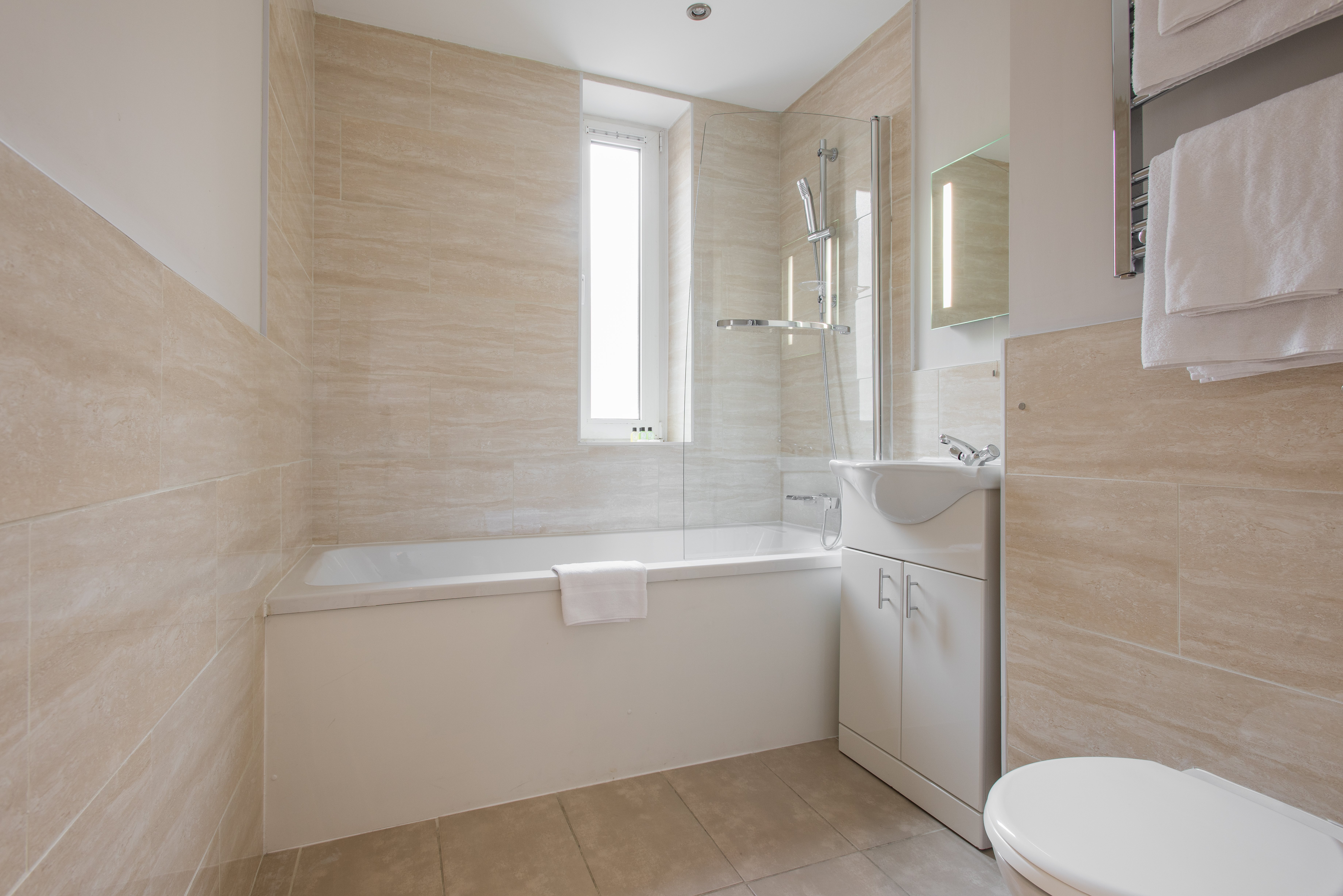 Chelsea Cloisters Serviced Apartments 114/121