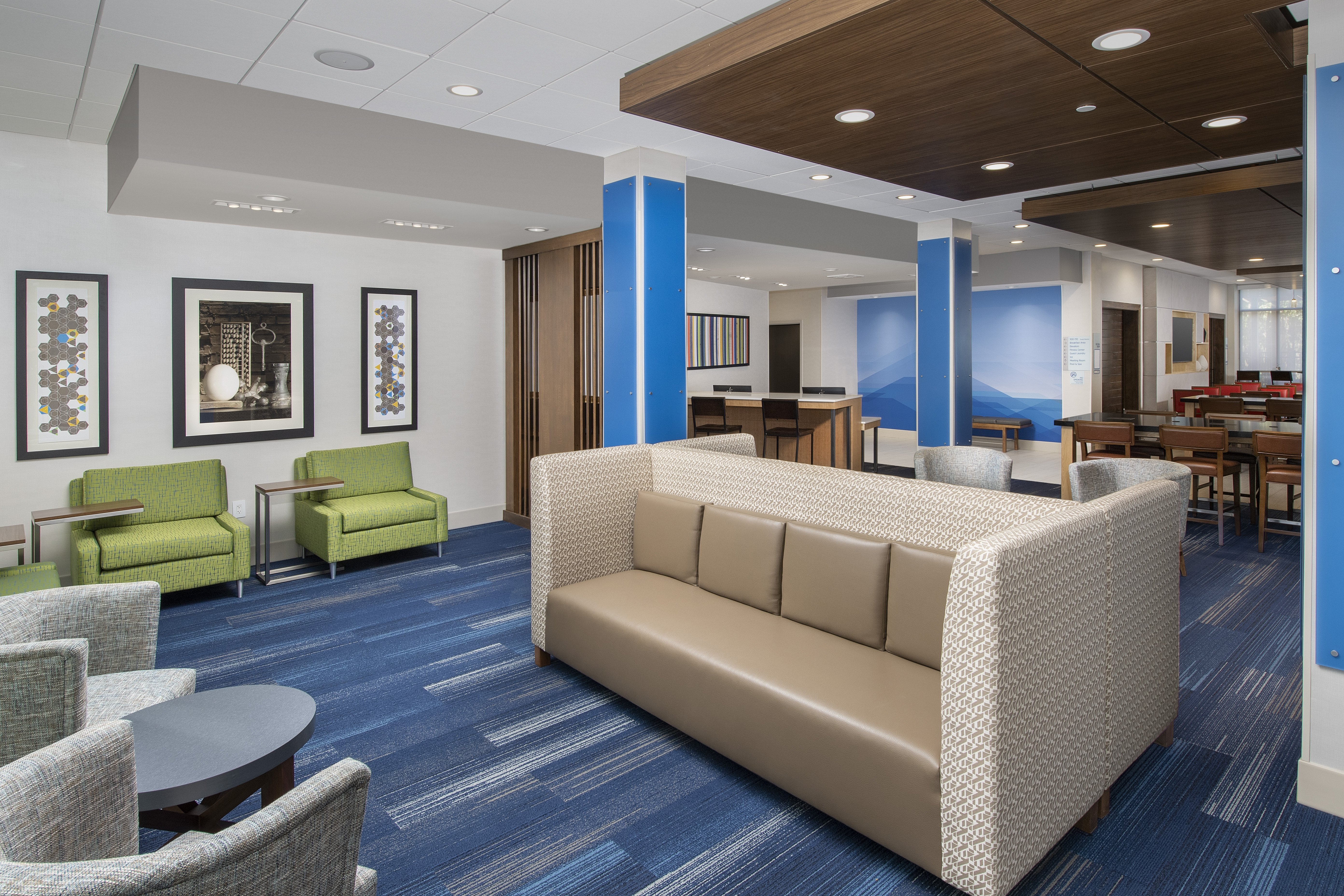 Holiday Inn Express Pensacola Downtown 27/41