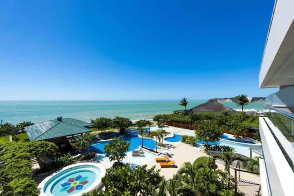 Vogal Luxury Beach Hotel & Spa 44/48