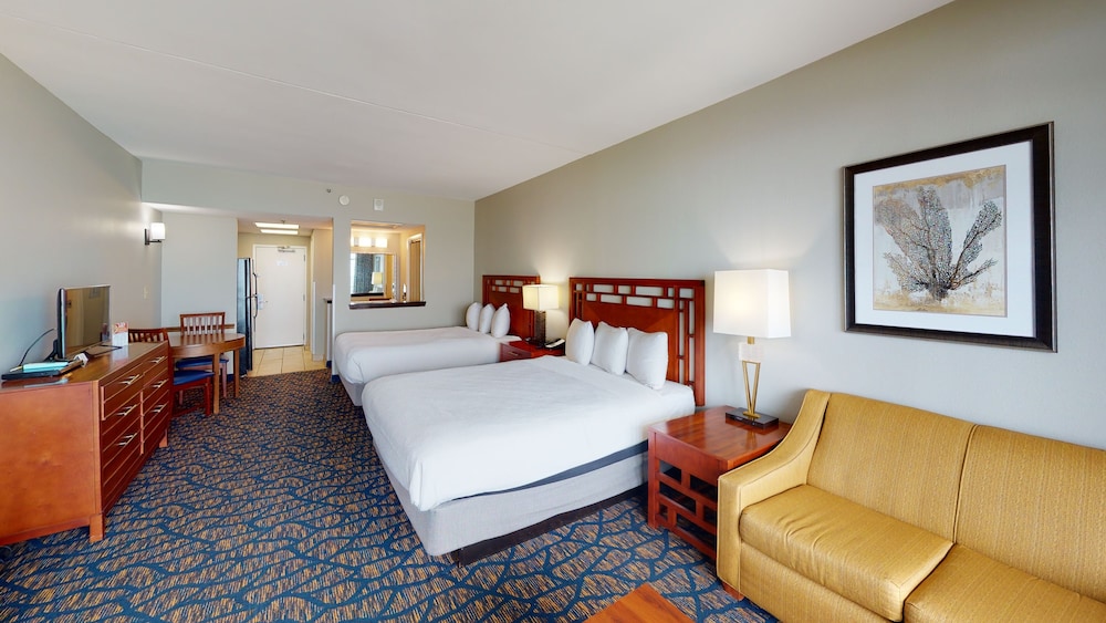 DELUXE, STUDIO, 2 QUEEN BEDS, OCEAN FRONT