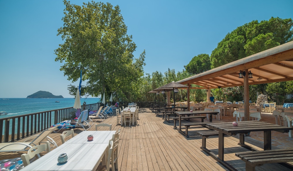 Porto Koukla Beach Hotel 74/89