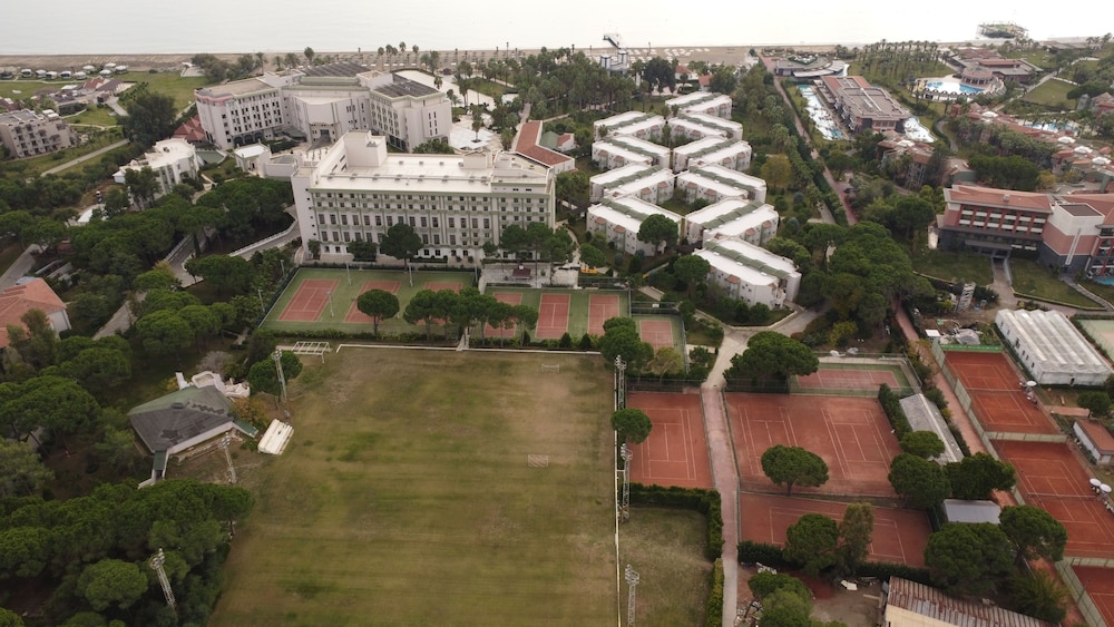Adora Golf Resort Hotel 6/62