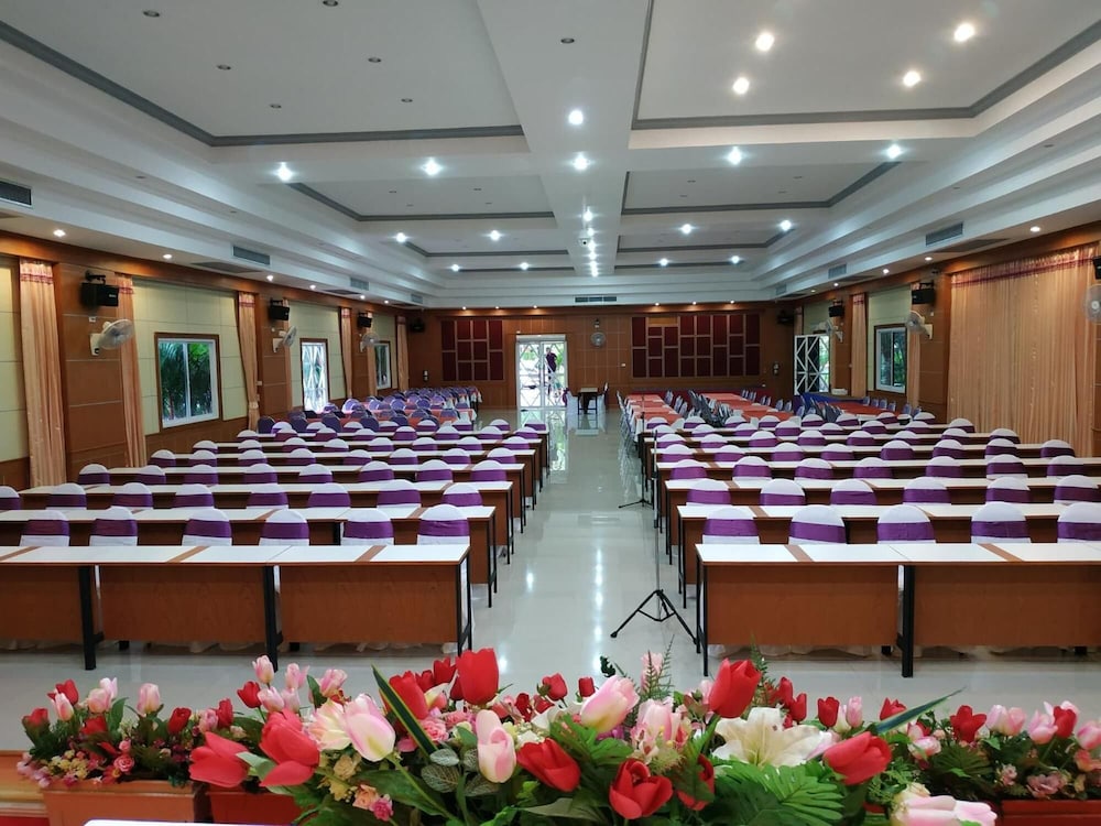 Zaza Hotel 43/49