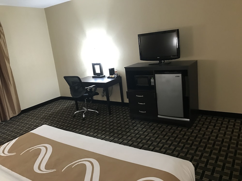 Quality Inn Schenectady - Albany 34/34