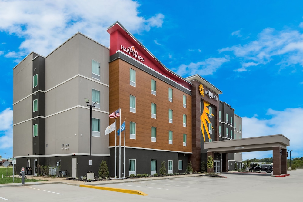 Hawthorn Extended Stay by Wyndham Sulphur (Lake Charles) 34/38