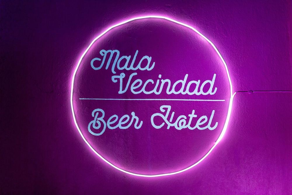 Mala Vecindad Beer Hotel 26/56