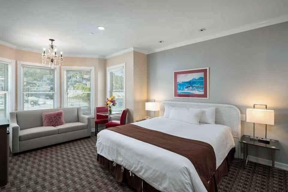 Glenmore Plaza Hotel 20/59