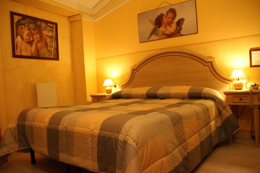 Hotel Berti 8/38