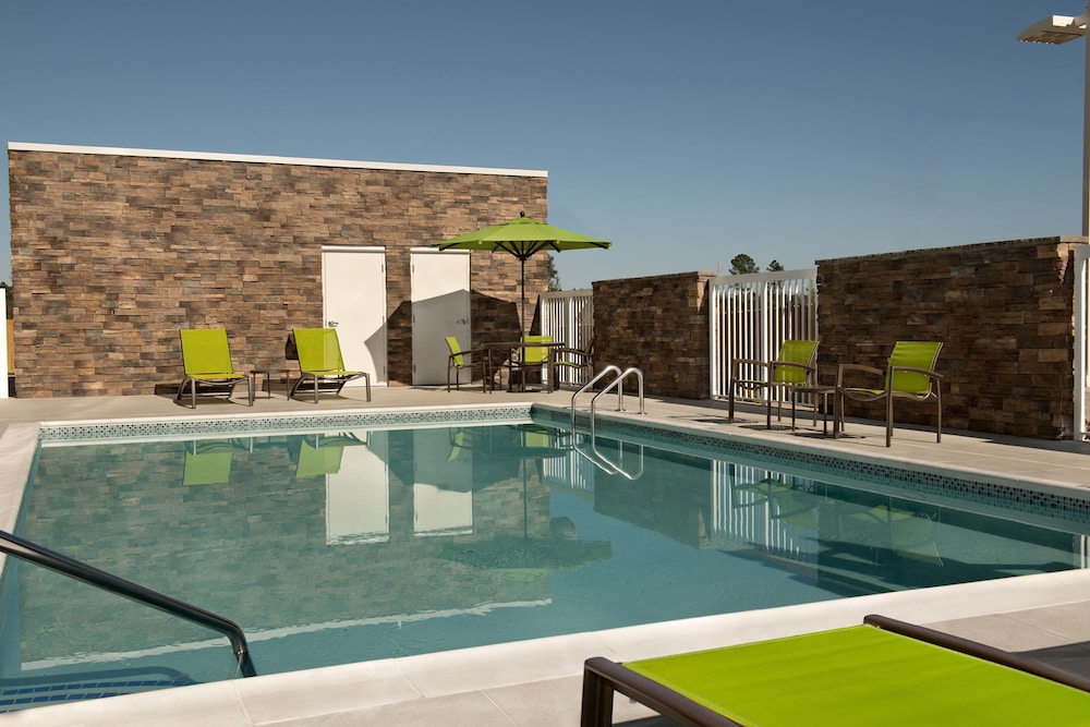 SpringHill Suites by Marriott Fayetteville I 95 7/42