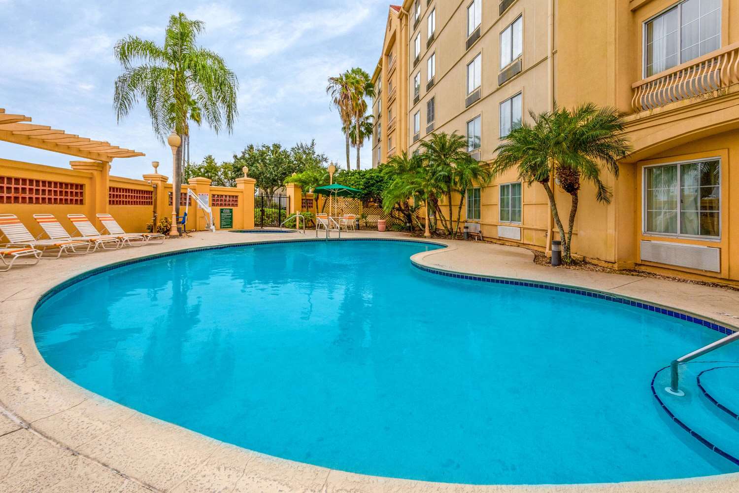 La Quinta Inn & Suites by Wyndham Lakeland West 19/23