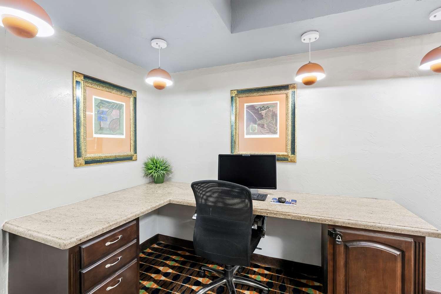 SureStay Plus By Best Western Lubbock Medical Center 37/42