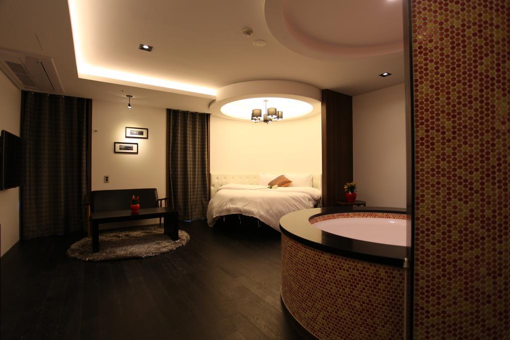 R.Lee Suite Hotel Ganseok 15/31