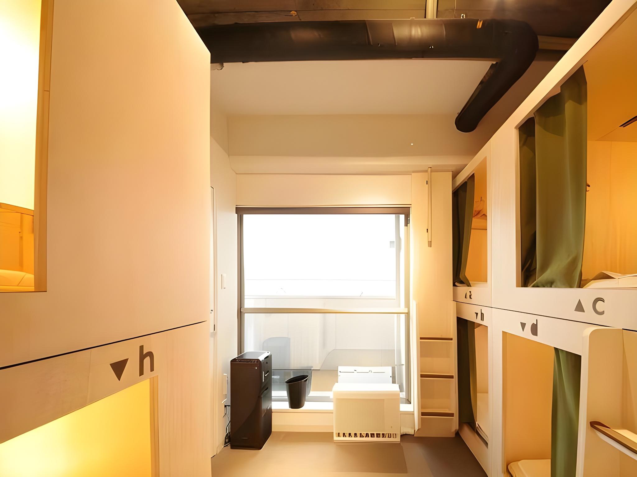 Female Dorm, Female Only, 8 Beds