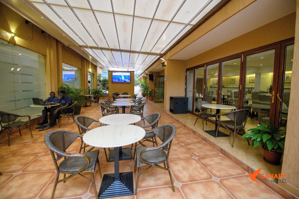 Canary Hotel 51/64