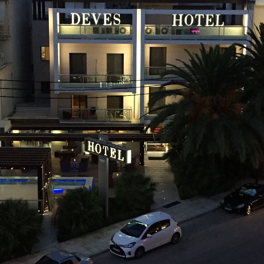 Deves Hotel 9/36