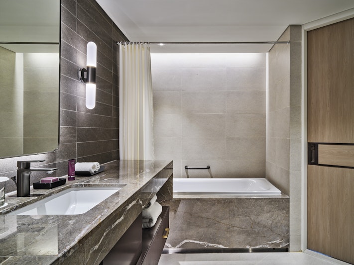 Parnas Hotel Jeju 31/32