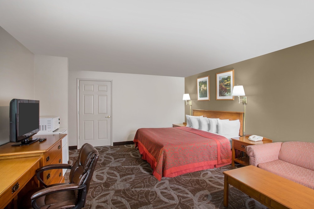 Days Inn Provo 15/25