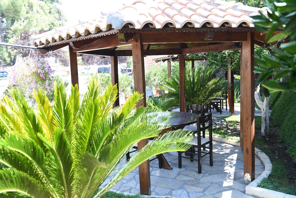 Hotel Kaceli 67/76