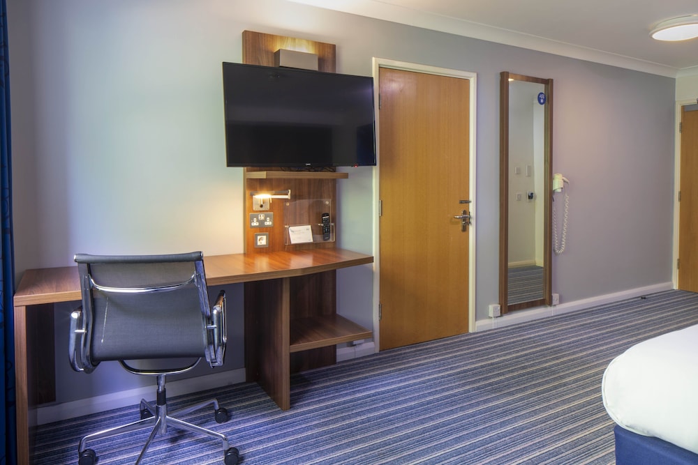 HOLIDAY INN EXPRESS YORK 41/72