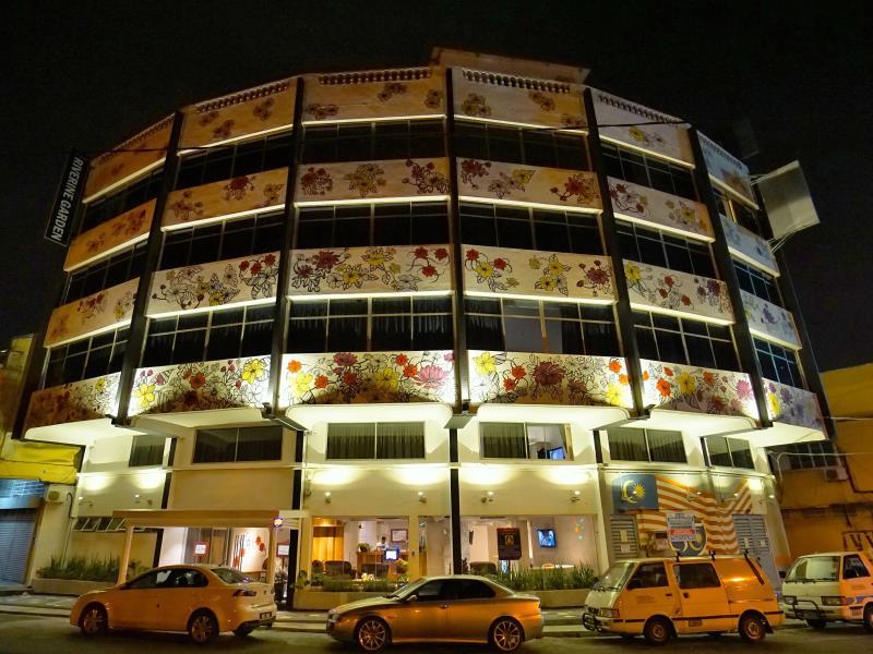 Riverine Garden Hotel 1/39