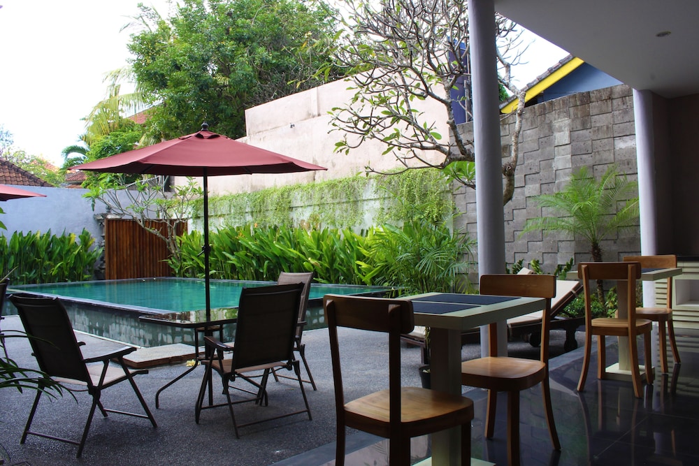 THE RINAYA CANGGU 35/49
