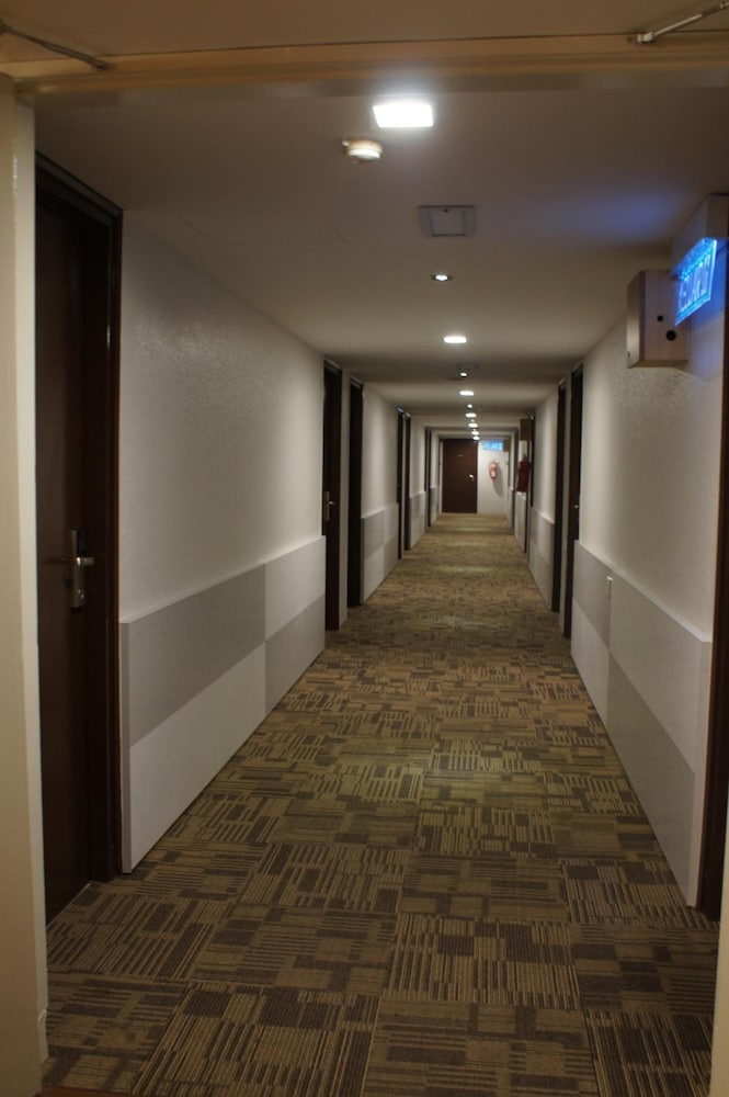The Landmark Hotel 3/67